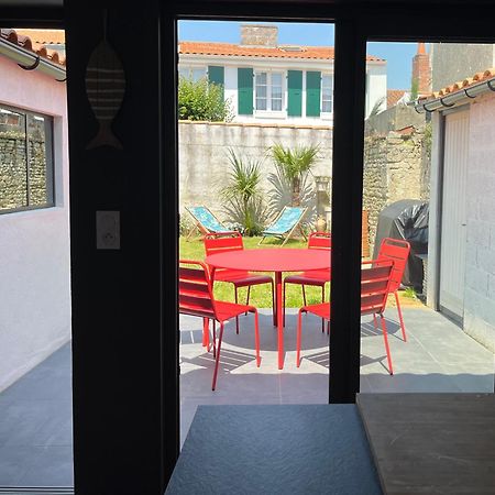 Maison de standing au cœur des remparts de la citadelle Le Château-dʼOléron Extérieur photo